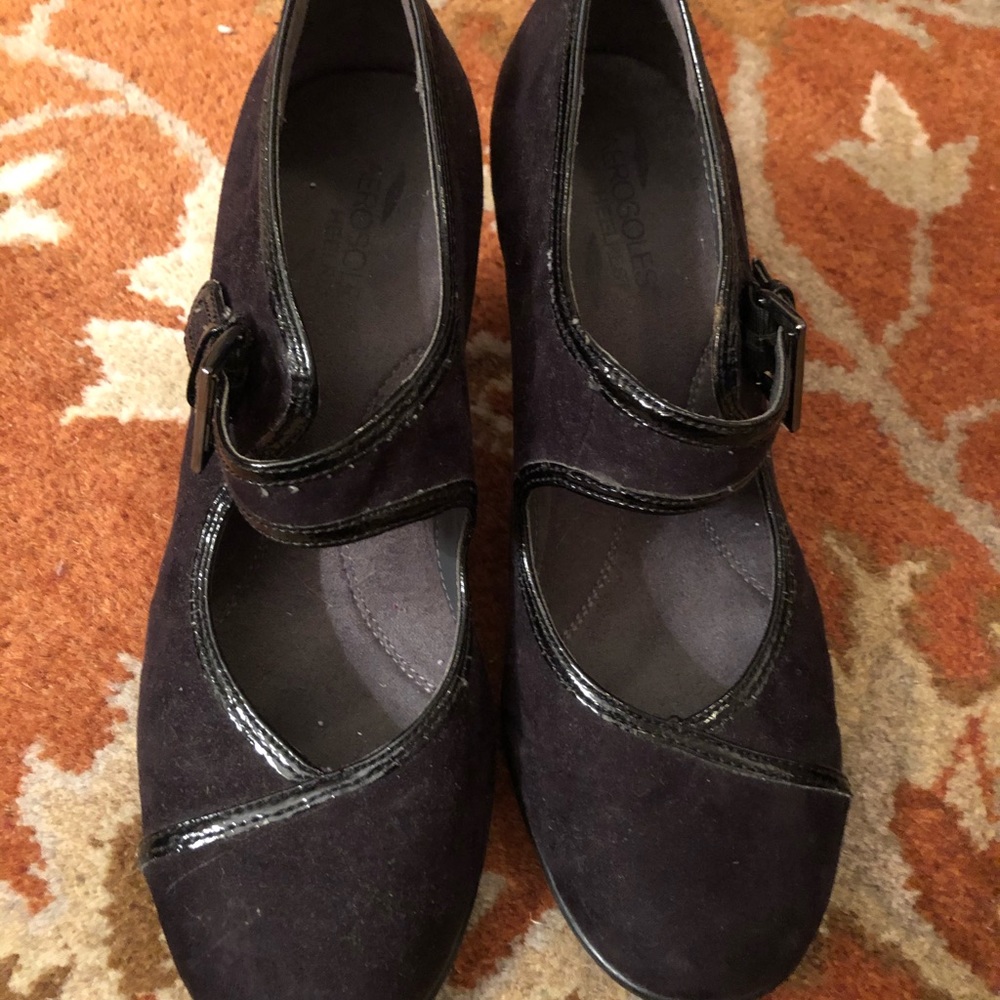 Aerosoles 8.5 M Black suede mary janes
